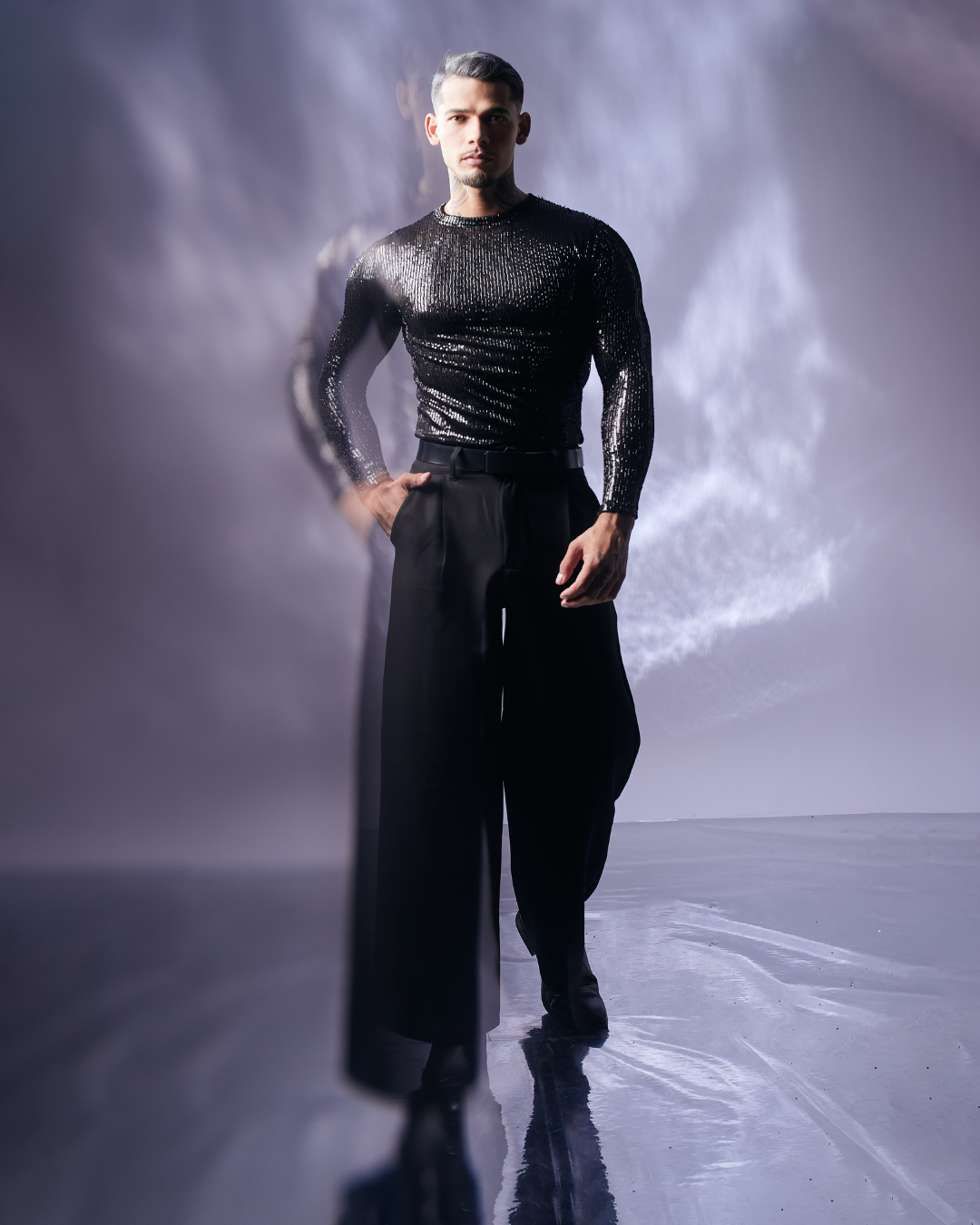 METALLIC BLACK
