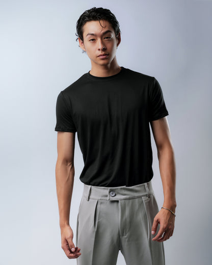 BLACK T-SHIRT